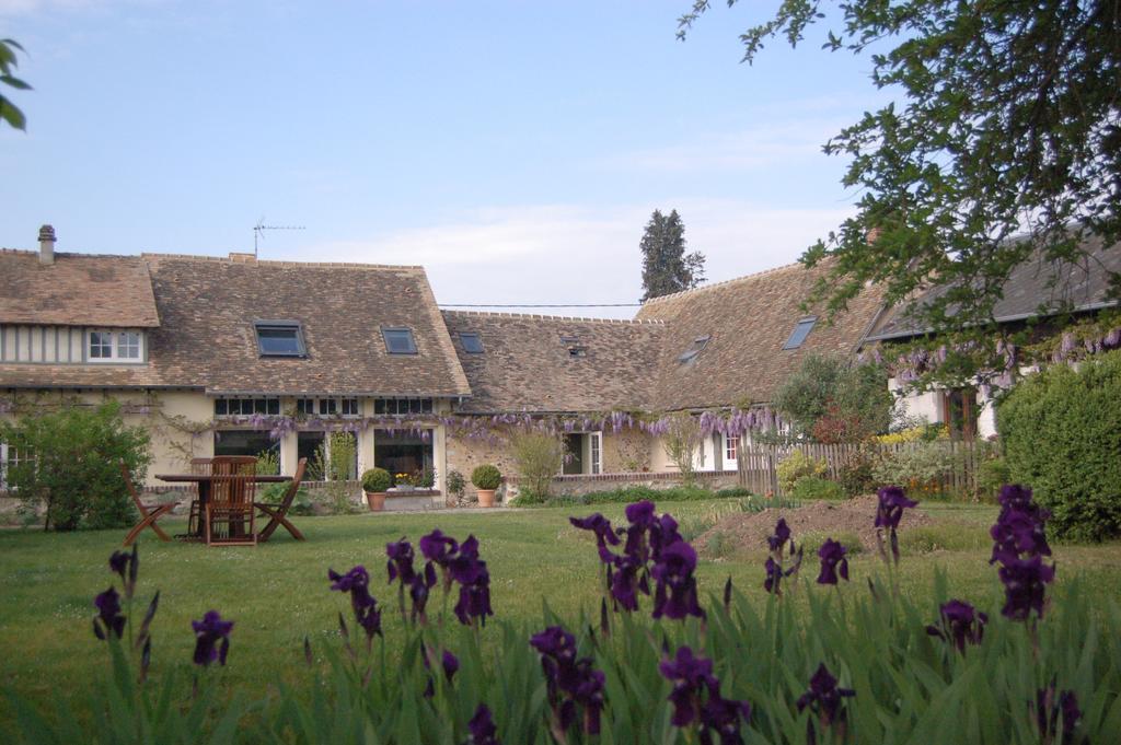 La Chaiserie La Croix-Saint-Leufroy エクステリア 写真