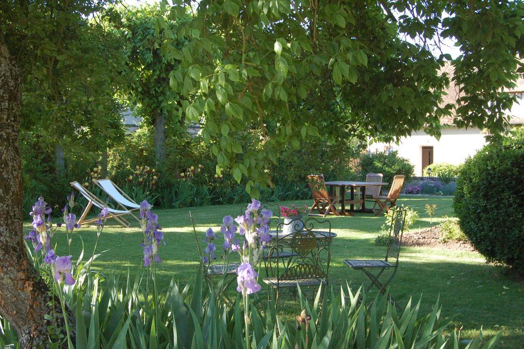 La Chaiserie La Croix-Saint-Leufroy エクステリア 写真