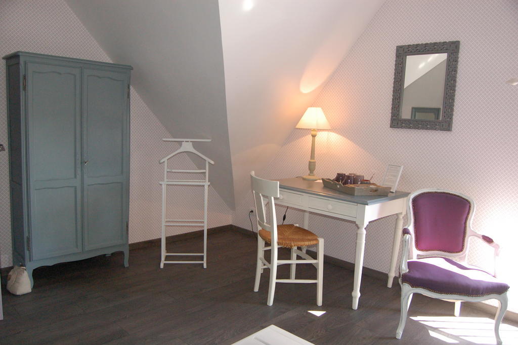 La Chaiserie La Croix-Saint-Leufroy 部屋 写真