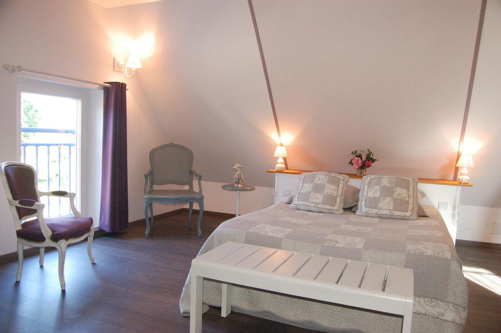 La Chaiserie La Croix-Saint-Leufroy 部屋 写真